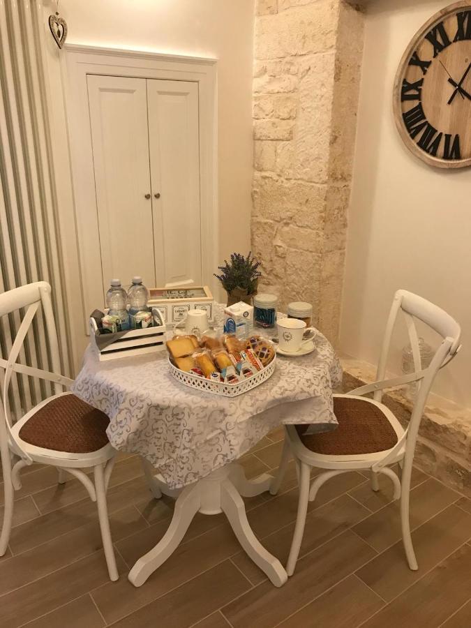 Nido Di Pietra-Dimora In Centro Bed and Breakfast Alberobello Buitenkant foto