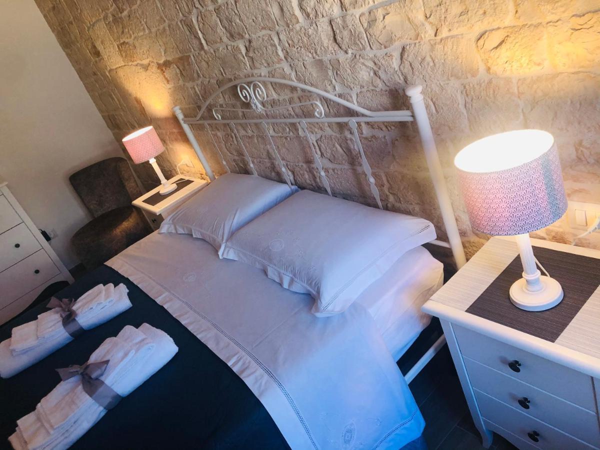 Nido Di Pietra-Dimora In Centro Bed and Breakfast Alberobello Buitenkant foto